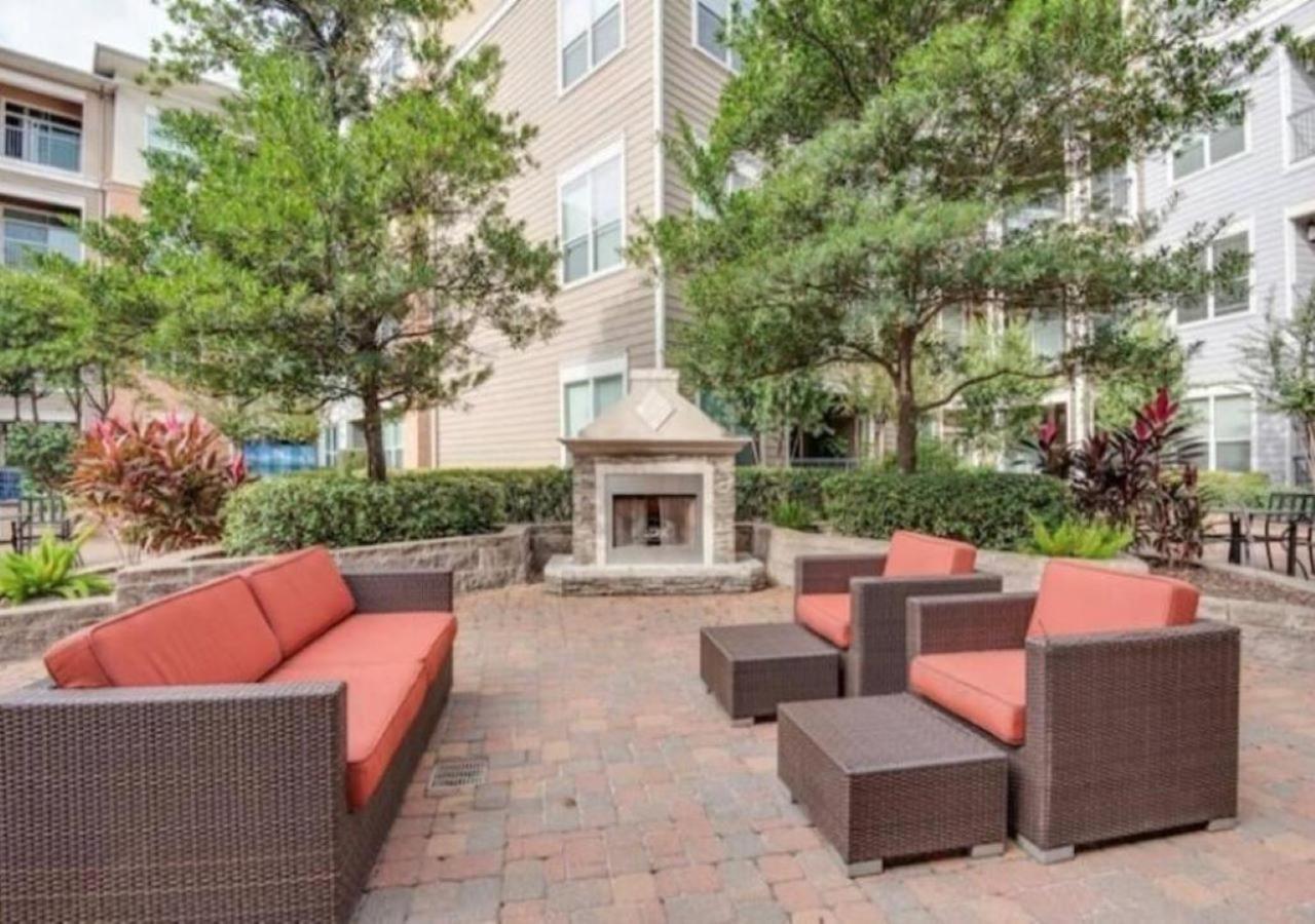 Inviting 2Br - Gym, Pool, Biz Center & Free Parking! Walk 2 Nrg Stadium! Near Med Ctr, Galleria, & Rice Village Houston Exterior foto