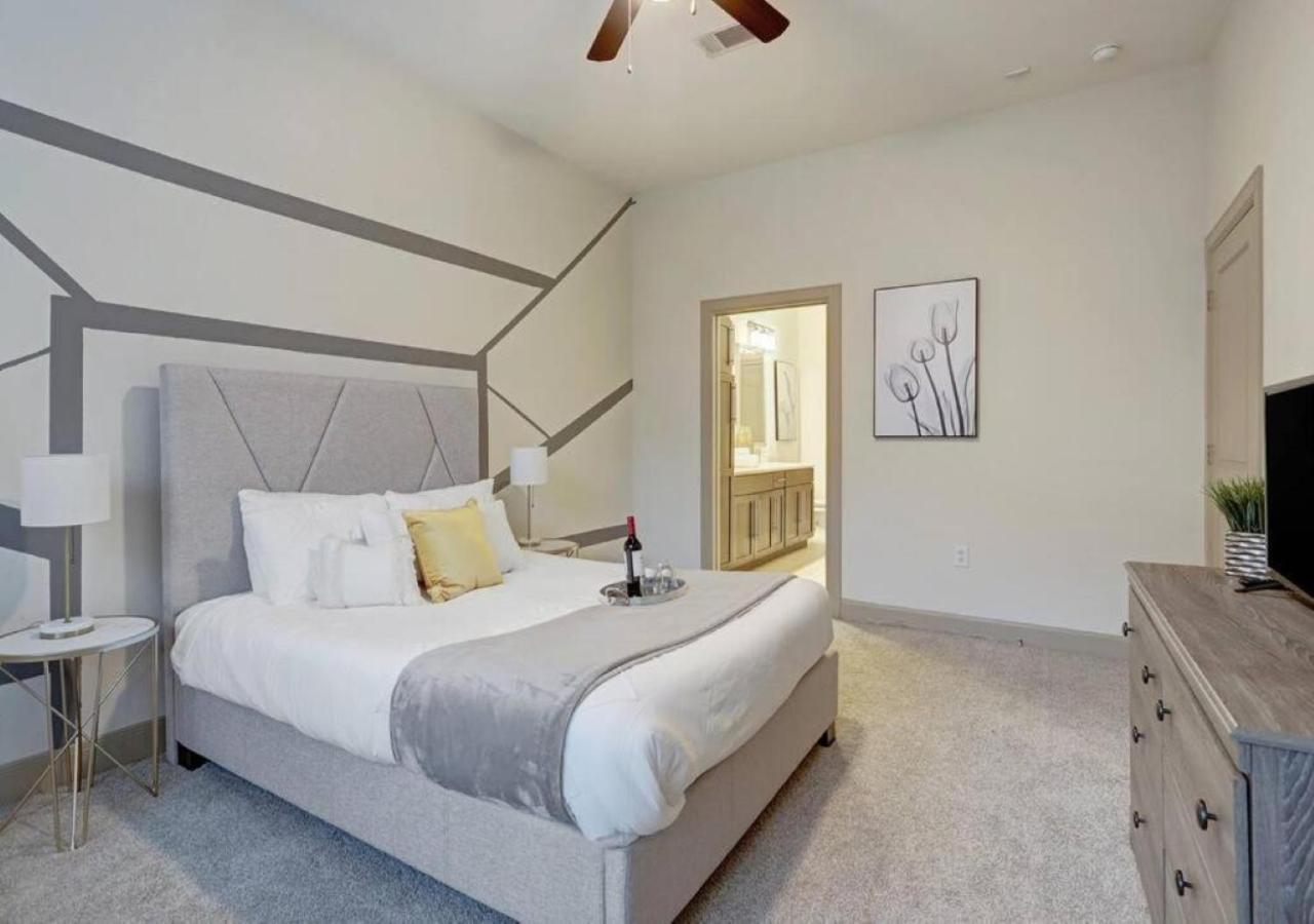 Inviting 2Br - Gym, Pool, Biz Center & Free Parking! Walk 2 Nrg Stadium! Near Med Ctr, Galleria, & Rice Village Houston Exterior foto